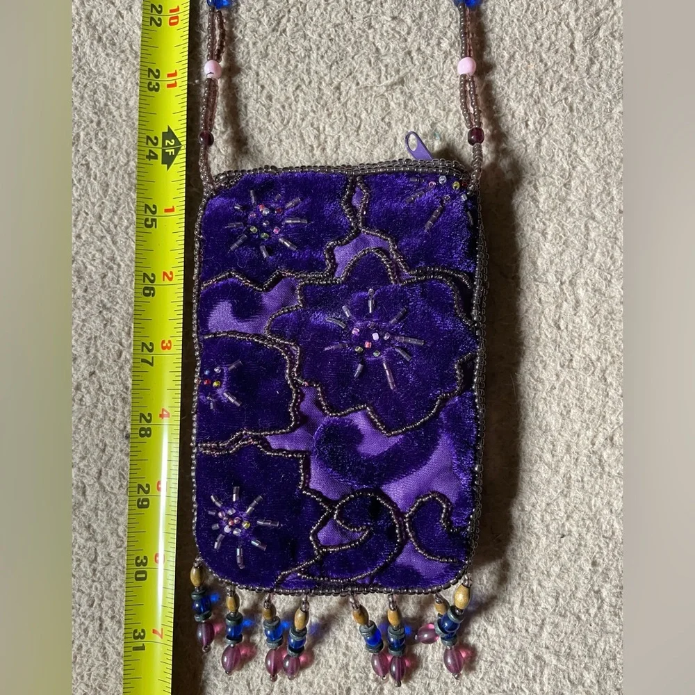 One of a kind, velvet beaded pouch - Picture 1 of 6